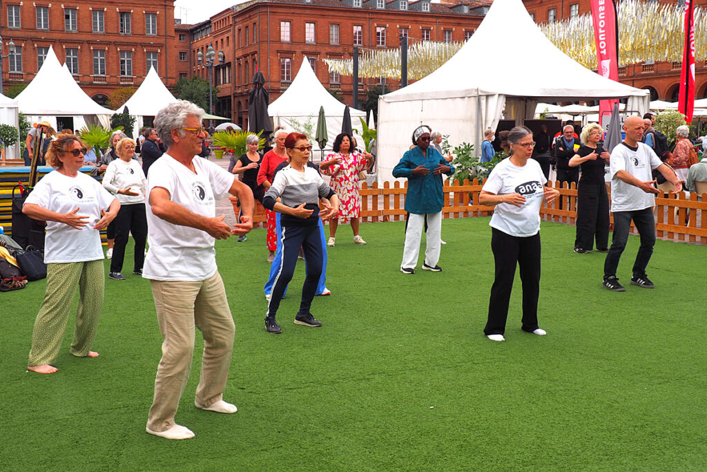 Ombre et Soleil Toulouse aux Journées Séniors et + place du Capitole à Toulouse